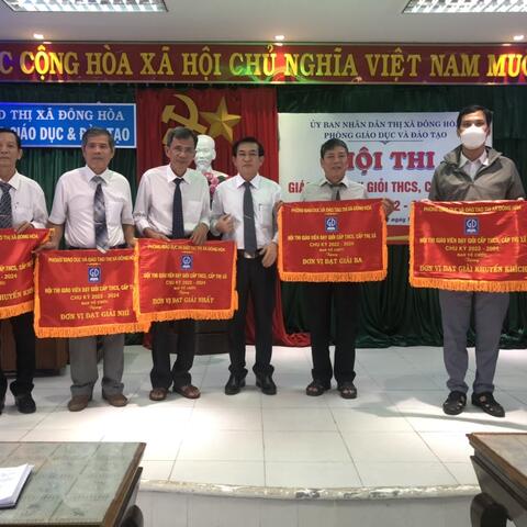Phòng Giáo dục và Đào tạo tổ chức Hội thi Giáo viên dạy giỏi Trung học cơ sở cấp thị xã chu kỳ 2022-2024