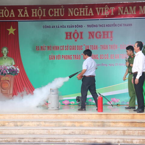 Ra mắt mô hình điểm Cơ sở giáo dục “An toàn-thân thiện-bảo đảm an ninh trật tự” trường Trung học cơ sở Nguyễn Chí Thanh