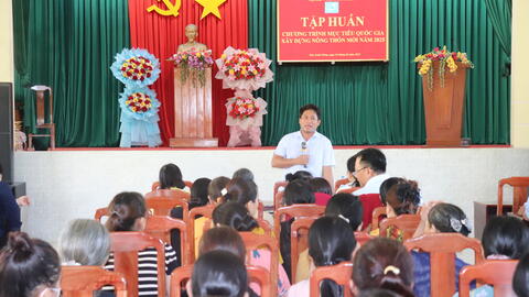 Tập huấn Chương trình mục tiêu quốc gia xây dựng Nông thôn mới cho 100 hội viên phụ nữ