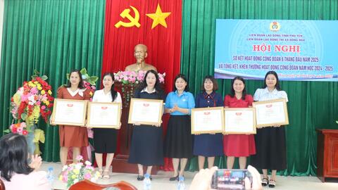 Liên đoàn lao động TX Đông Hoà: Khen thưởng 9 tập thể và 48 cá nhân xuất sắc trong hoạt động Công đoàn năm học 2024-2025