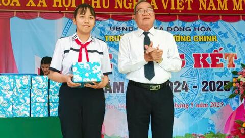 Đông Hòa: 36 trường học tổng kết năm học 2024 - 2025