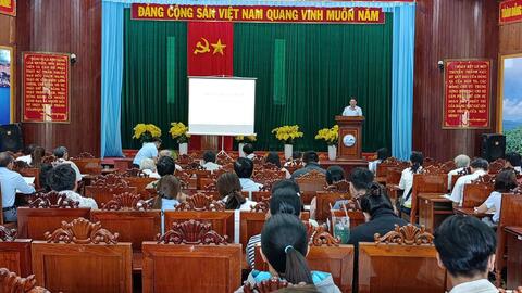 Tập huấn công tác lập phiếu bảng kê hộ và trang trại, tổng điều tra Nông thôn, nông nghiệp năm 2025 khu vực nông thôn