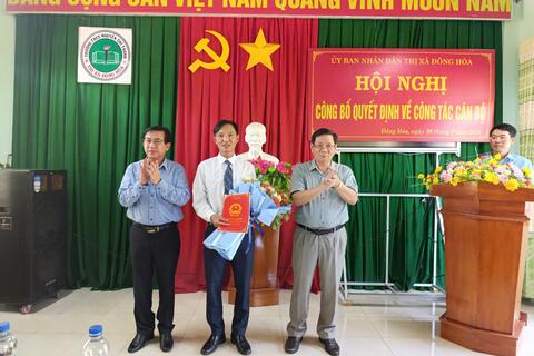 Đông Hòa công bố quyết định điều động, bổ nhiệm  Hiệu trưởng Trường THCS Nguyễn Chí Thanh