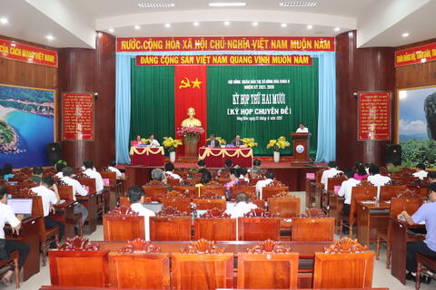 Kỳ họp thứ 20 HĐND thị xã Đông Hòa khóa II: Thông qua 2 tờ trình quan trọng của UBND thị xã
