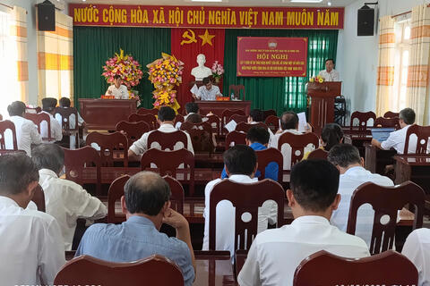 Đông Hòa: Lấy ý kiến góp ý dự thảo Nghị quyết sửa đổi, bổ sung một số điều của Hiến pháp năm 2013