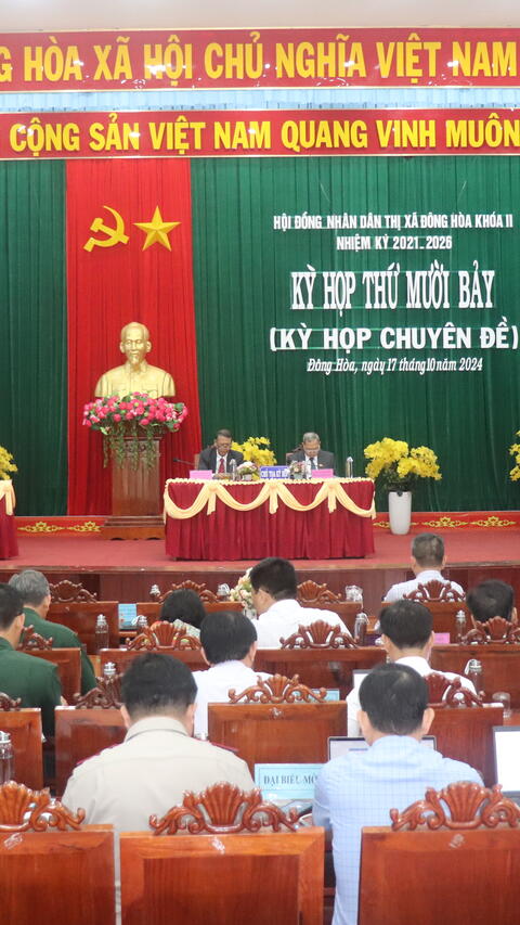 Kỳ họp thứ 17 (Kỳ họp chuyên đề) HĐND thị xã Đông Hòa khóa II: Thông qua 8 Nghị quyết quan trọng