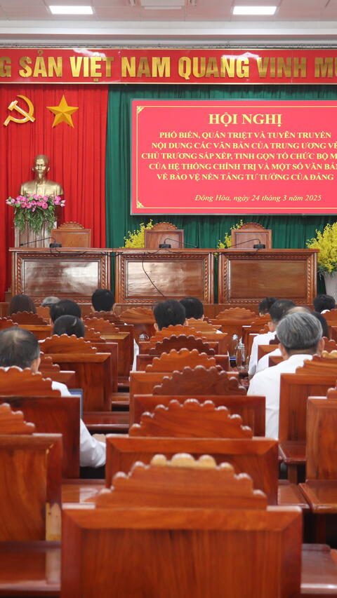 Đông Hoà: Quán triệt, tuyên truyền các văn bản của Trung ương về tiếp tục sắp xếp, tinh gọn tổ chức bộ máy của hệ thống chính trị