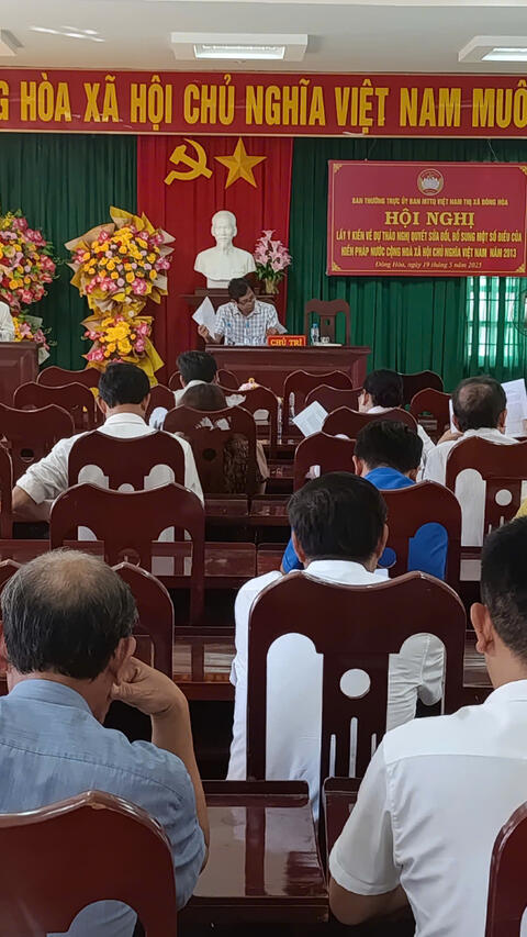 Đông Hòa: Lấy ý kiến góp ý dự thảo Nghị quyết sửa đổi, bổ sung một số điều của Hiến pháp năm 2013